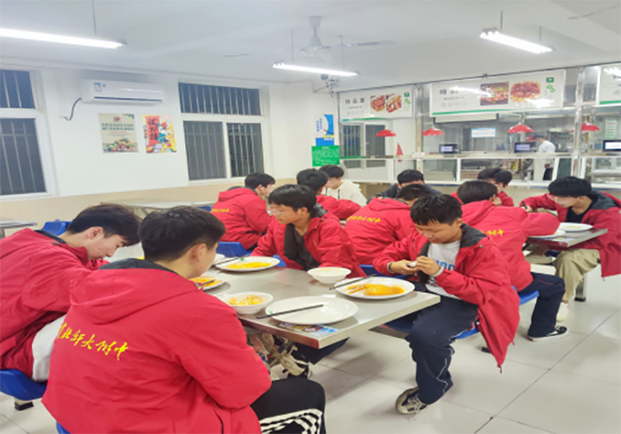e471c5f413e0443ca335d32caaf0df85.jpg